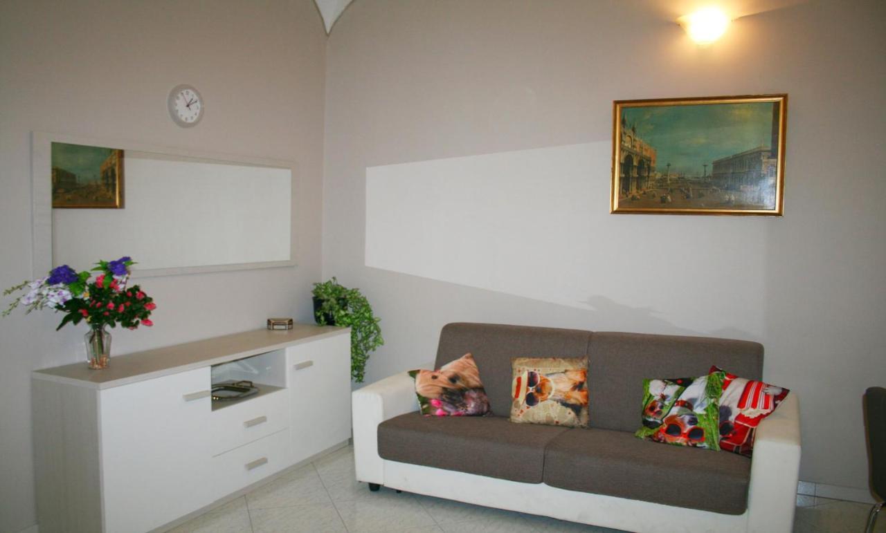 Montebello - Julia Apartment Rzym Zewnętrze zdjęcie