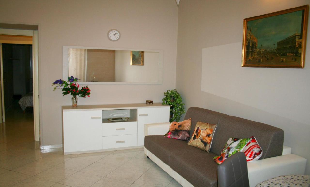 Montebello - Julia Apartment Rzym Zewnętrze zdjęcie